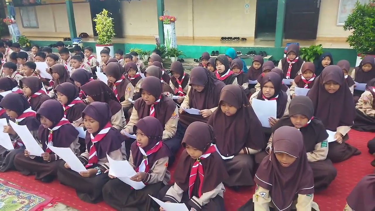 Pembiasaan Jumat Rutin Asmaul Husna dan Doa Harian- SD Negeri Karangendep