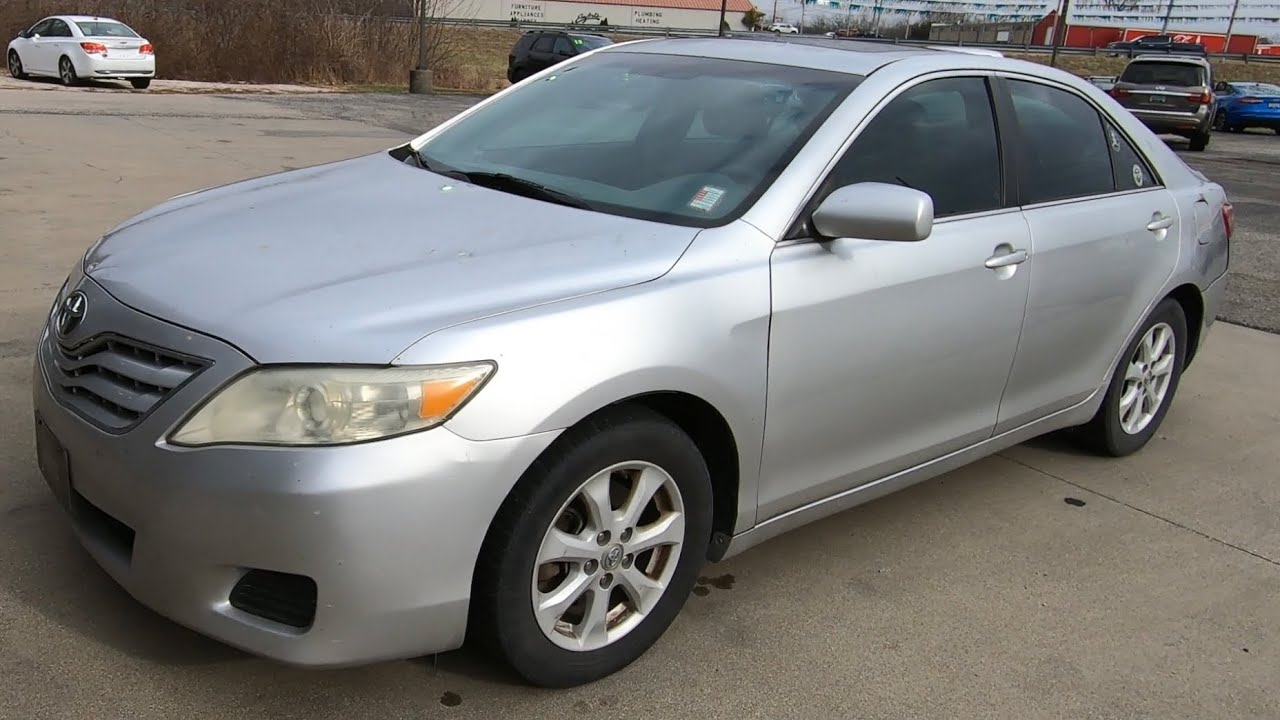 Мы едем на самой ужасной Toyota Camry LE 2010 года выпуска 50 миль до Эвансвилла! Успеем ли мы до...