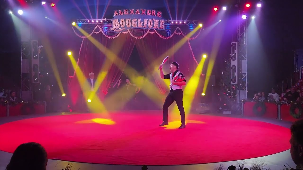 Junior Neves Full Juggling Act, Cirque Alexandre Bouglione