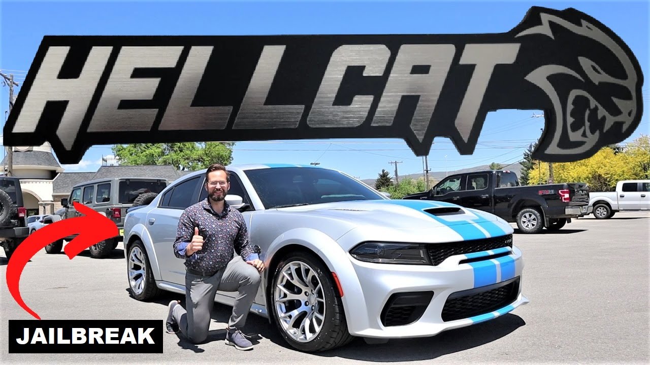 2023 Dodge Charger Hellcat Redeye Jailbreak: 807 Purebred American Horsepower!