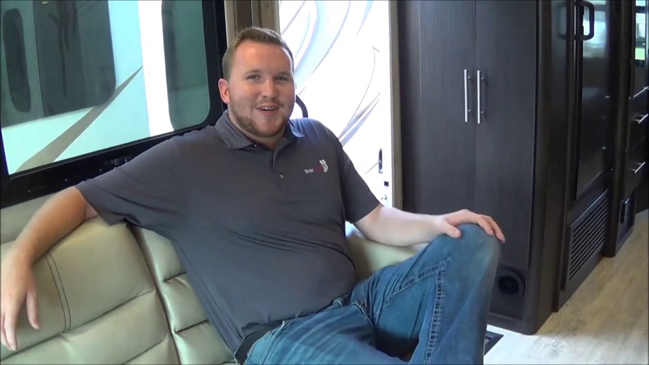 2018 Thor Axis 27.7 Walk Thru with Chase!
