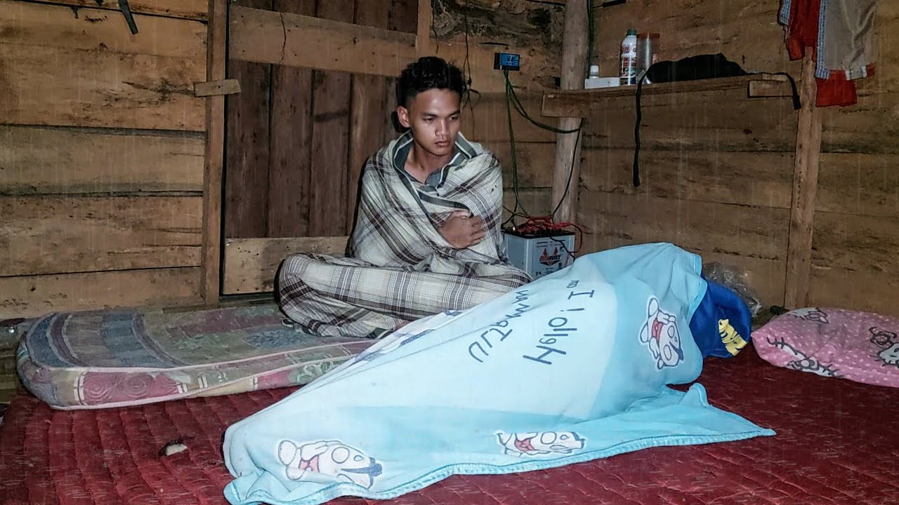 BERMALAM DI PONDOK KEBUN HUJAN MEMBUAT SUASANA DINGIN