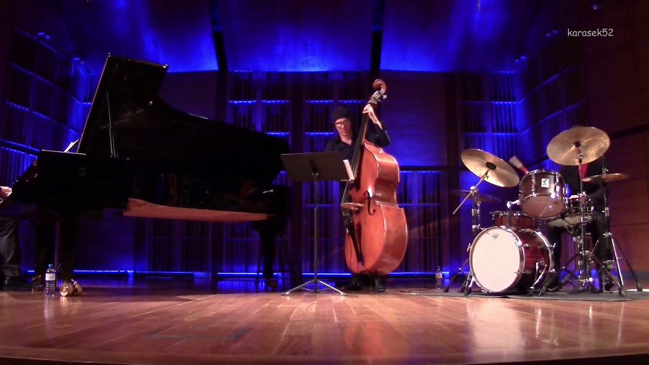 "Sleep safe and warm" (K.Komeda) - Enrico Pieranunzi Trio