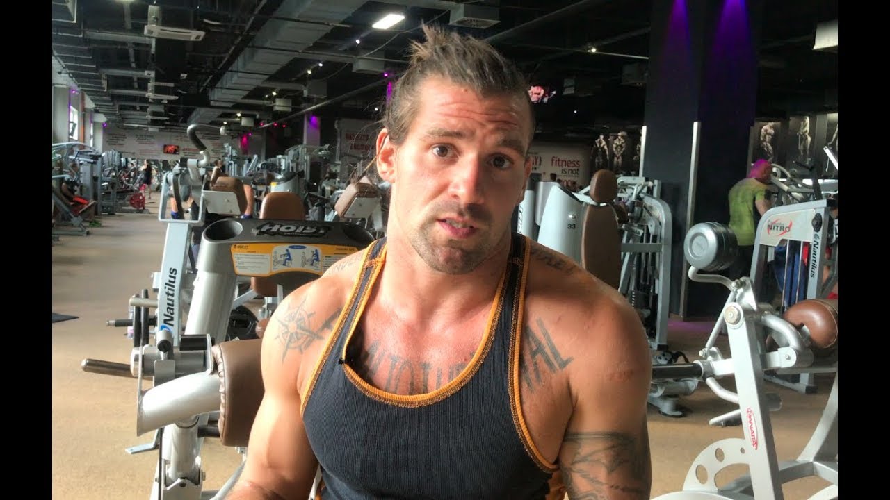Veres M&aacute;rk - Felh&uacute;z&aacute;s