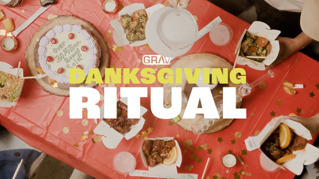 Ритуал празднования GRAV&reg; Danksgiving | Менора GRAV&reg; и дух каннабиса