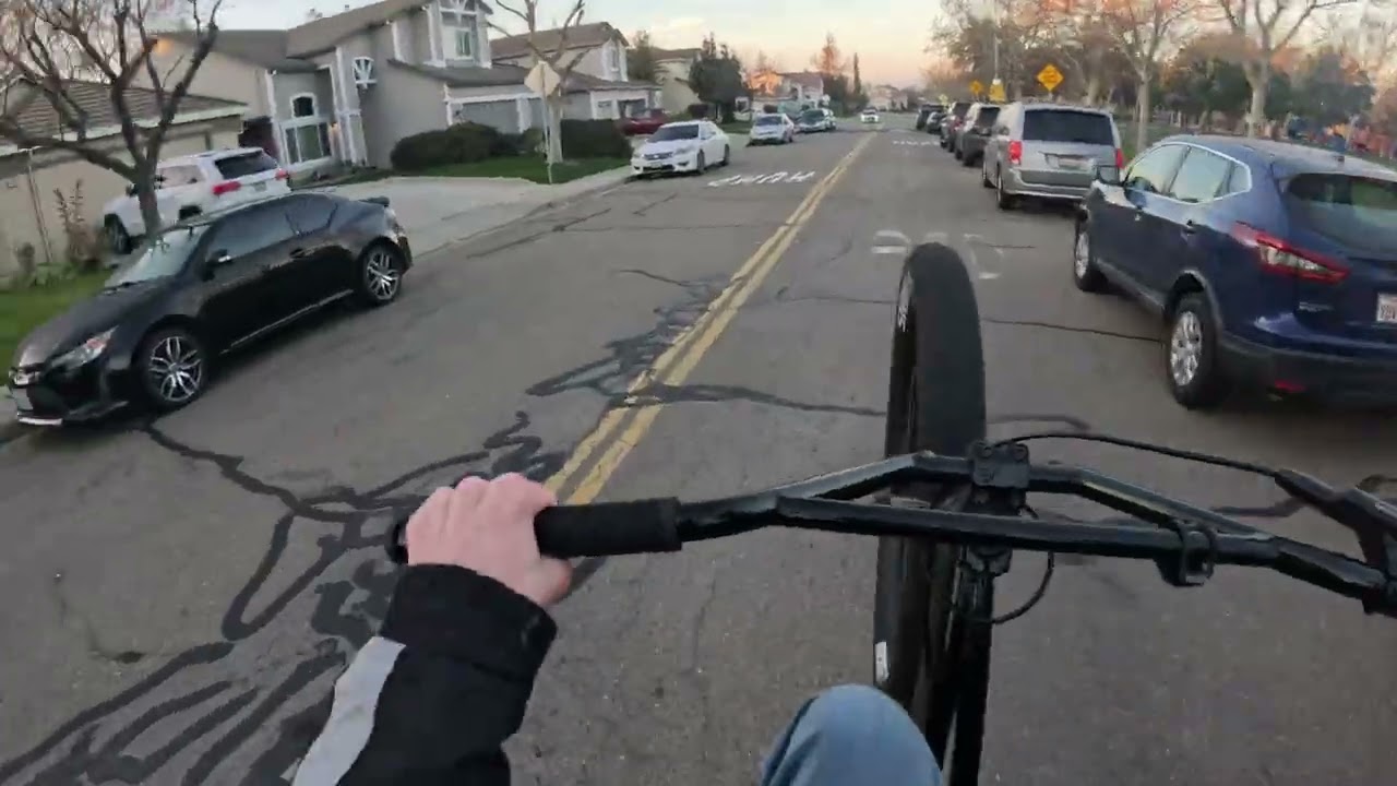 Wheelie clips that I turned into a video.🔥🚲🔥!