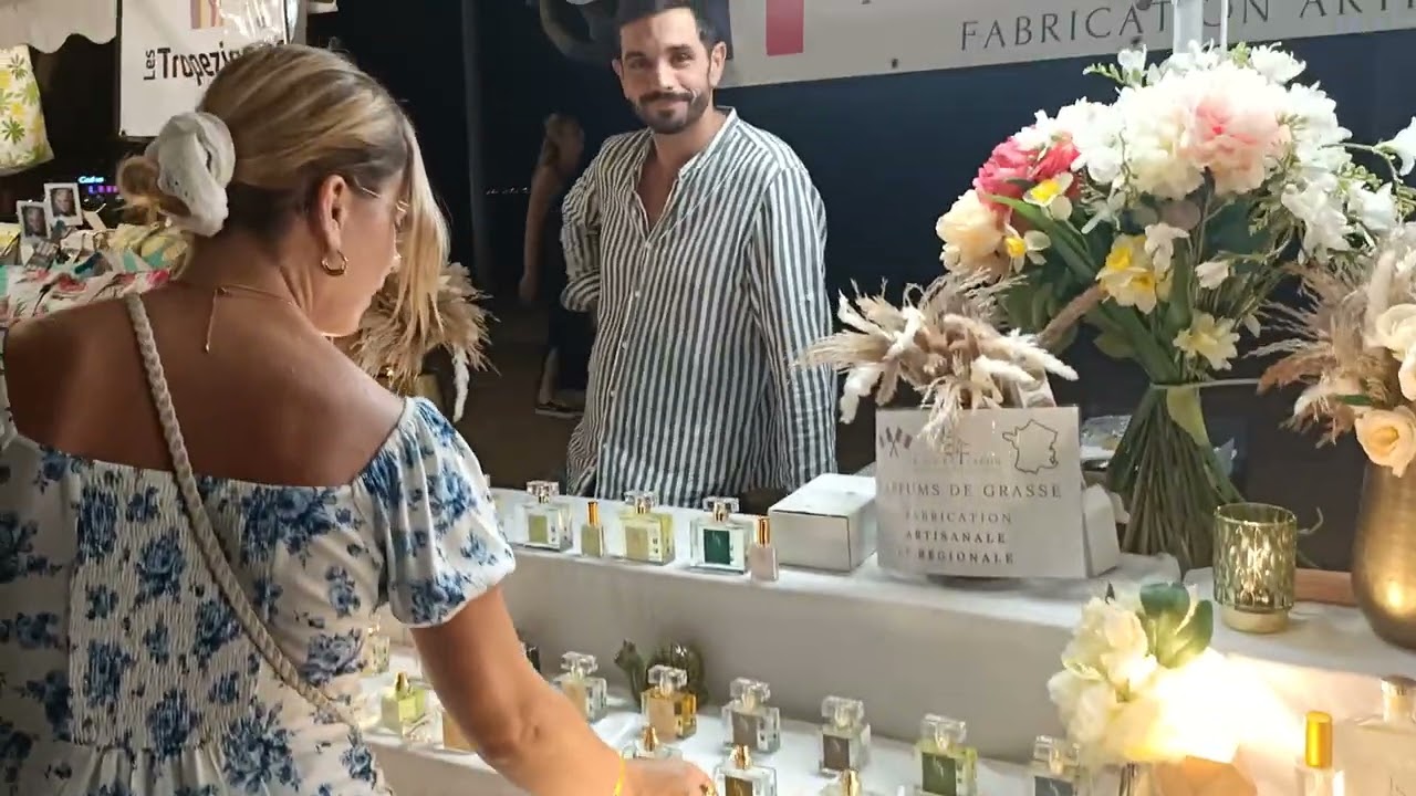 Marché nocturne de Fréjus #business #argent #foire #vacances #provence #summer #travel #var #plage