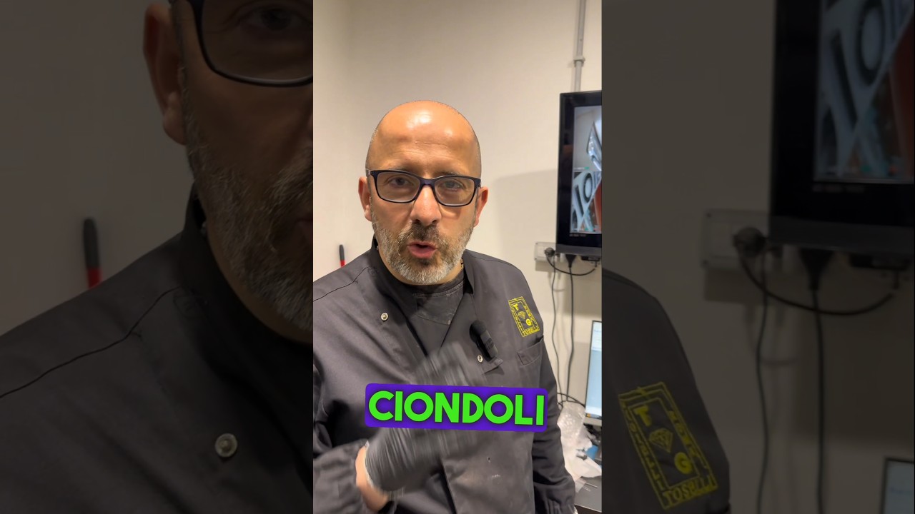 I ciondoli della collezione Pet Jewels li trovi solo da Toselli! 📹 @smup_socialmedia