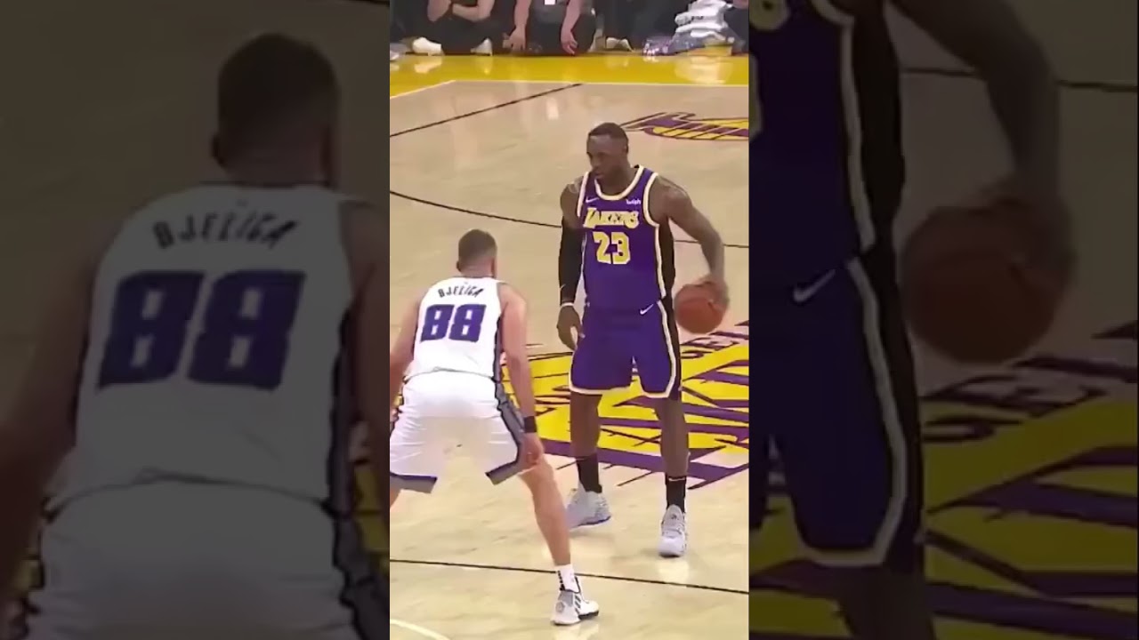 Lebron James&rsquo; SIGNATURE STEP BACK is unstoppable! #shorts #nba #basketball #nbahighlights