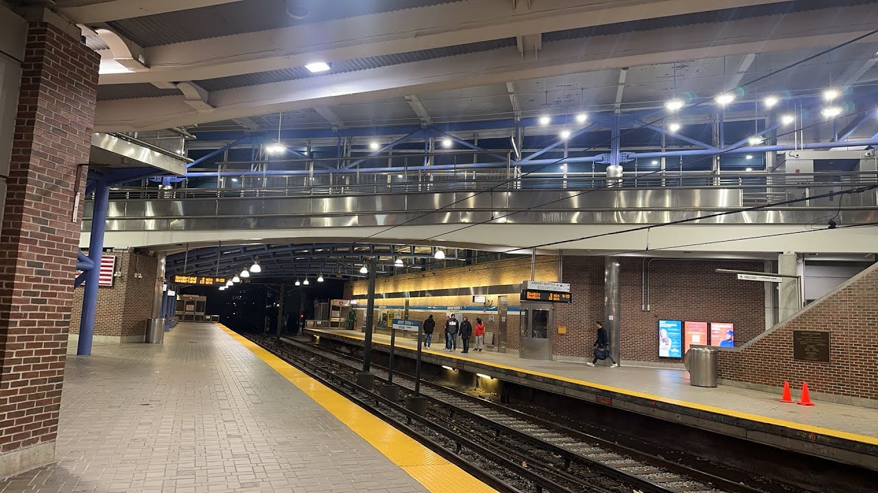 Railfaning at Airport Station (MBTA Blue Line)