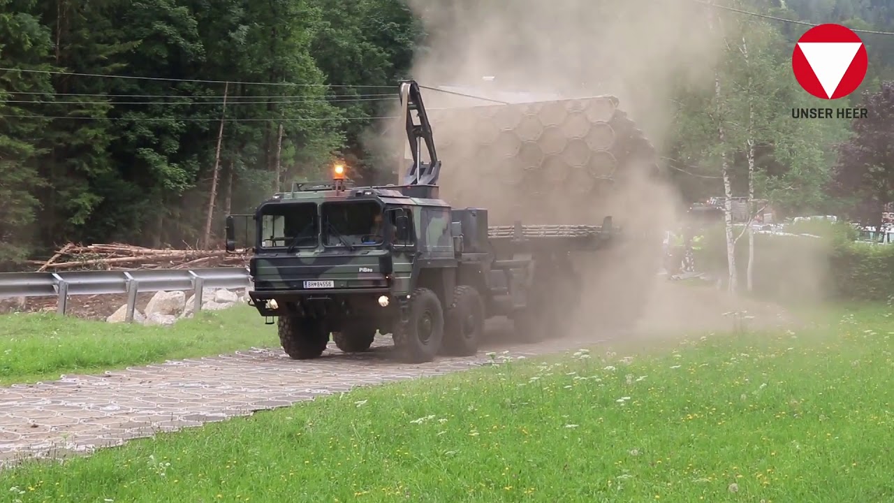 31.07.2019 Salzburger Bundesheer Pioniere errichten Faltstraße in Rußbach