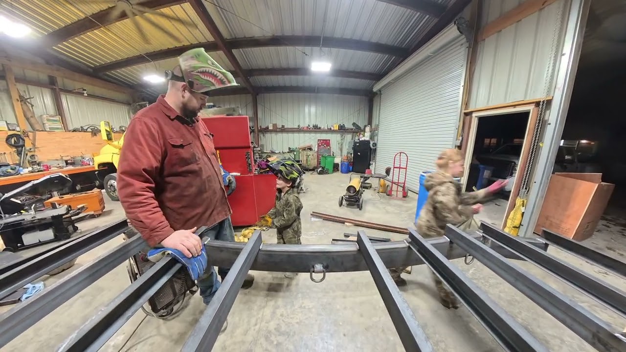 Flatbed Build Day 10 - 2006 Chevy Kodiak 4x4