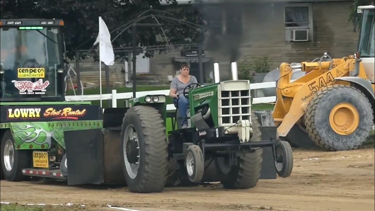 oliver/cockshutt pulling tractors ONLY! #tractorpull