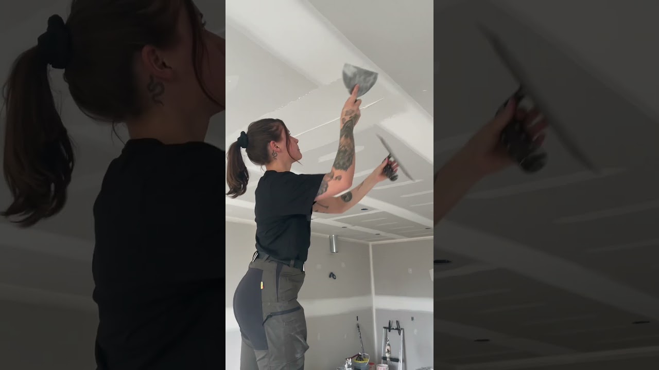 Coating a ceiling buttjoint! 😊 #drywall #taping #diy #satisfying