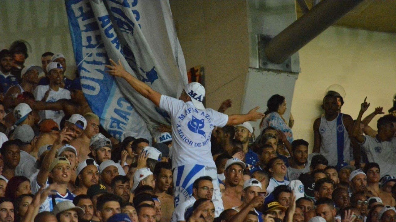 Que saudade dessa energia e desse apoio, Máfia Azul! 🦊🔵⚪