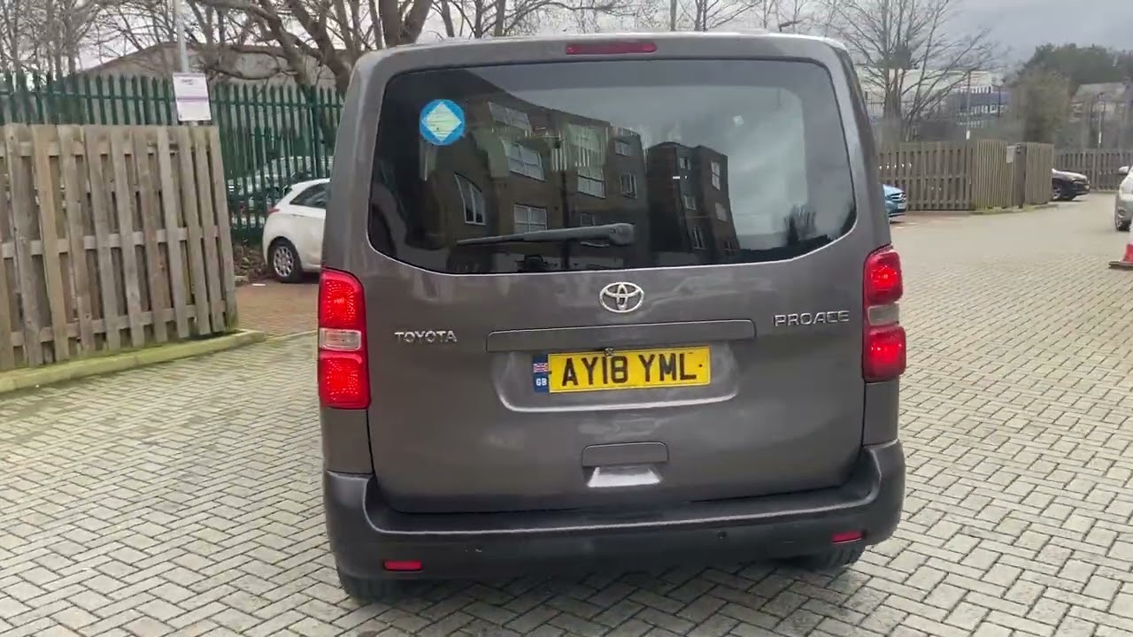 Toyota PROACE Verso (2018)1.6D Medium MPV 6dr Diesel Manual MWB Euro 6 (s/s) (9 Seat) (115 ps)
