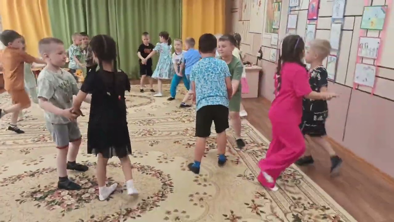 танец маленьких утят