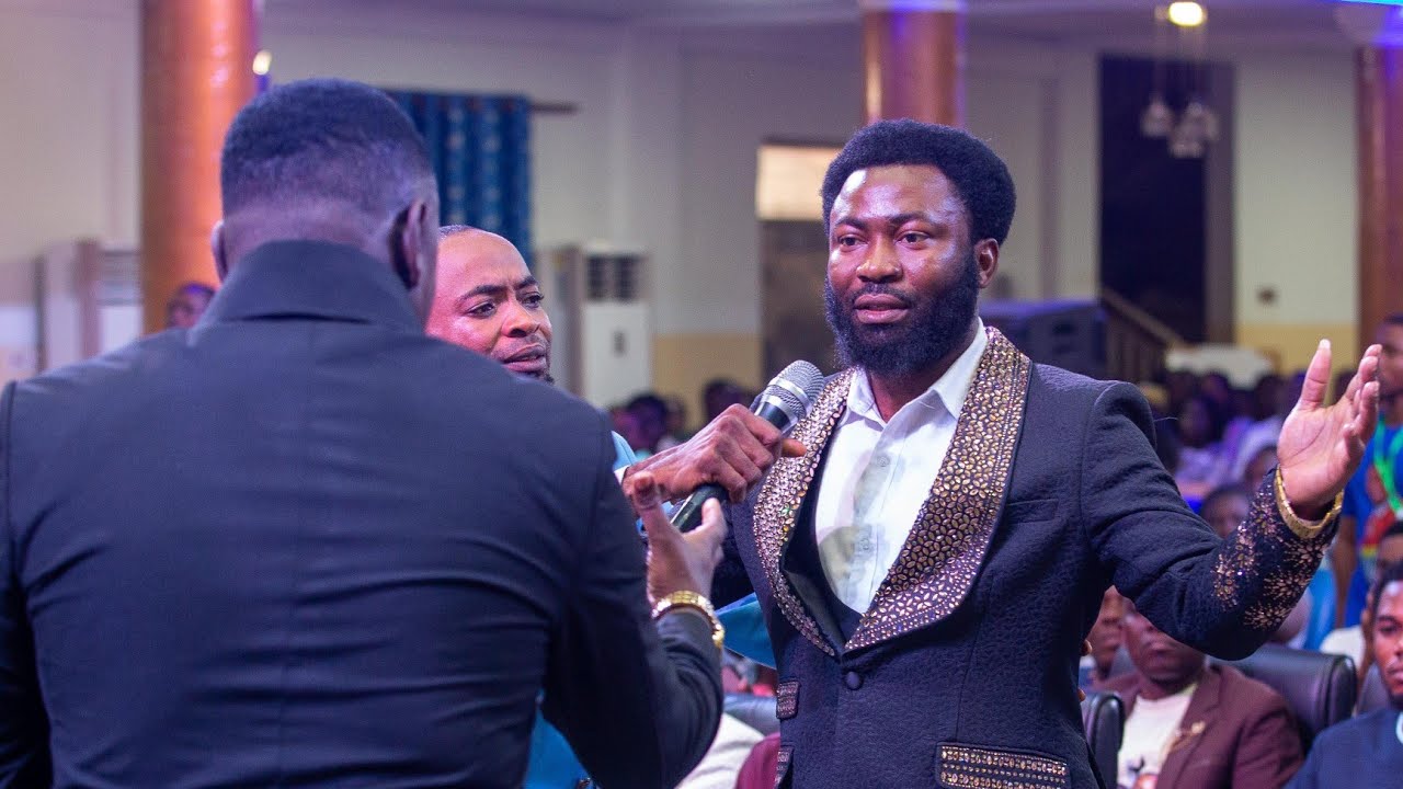 🇬🇭 SHARP & DEEP PROPHECY IN GHANA!!!#watch 