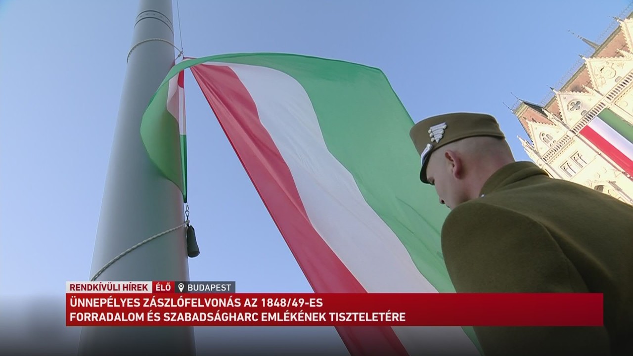 Ünnepélyes zászlófelvonás az 1848-49 es forradalom és szabadságharc emlékének tiszteletére