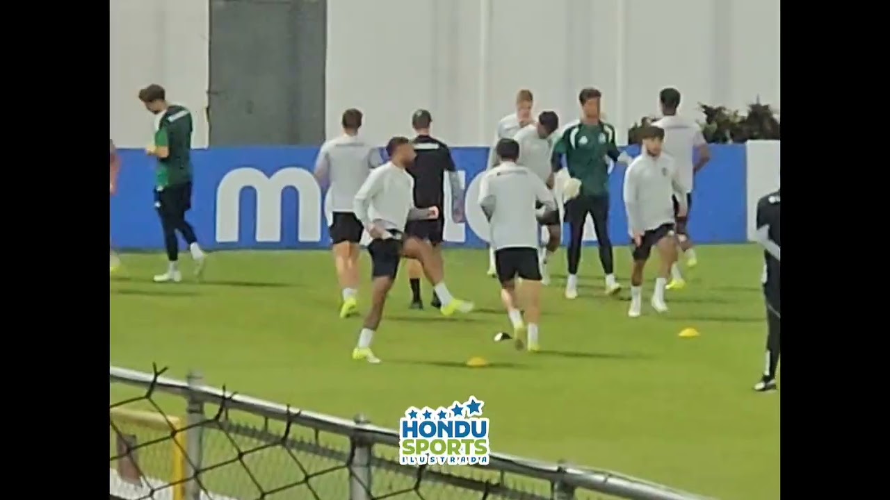 Heung-Min Son entrenando en Honduras en visita con LAFC al Real España 