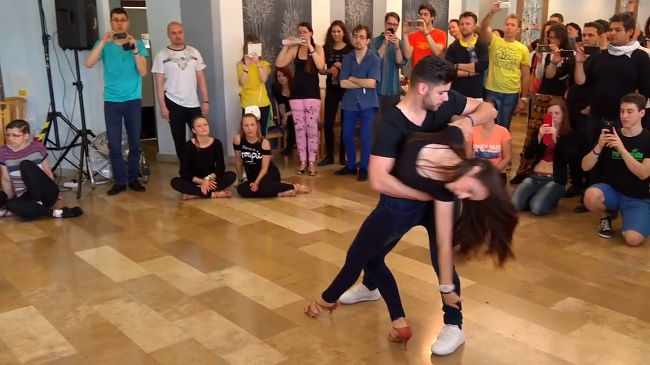 Luís & Andrea - Bachata Sensual - PAW spring 2016, Hungary