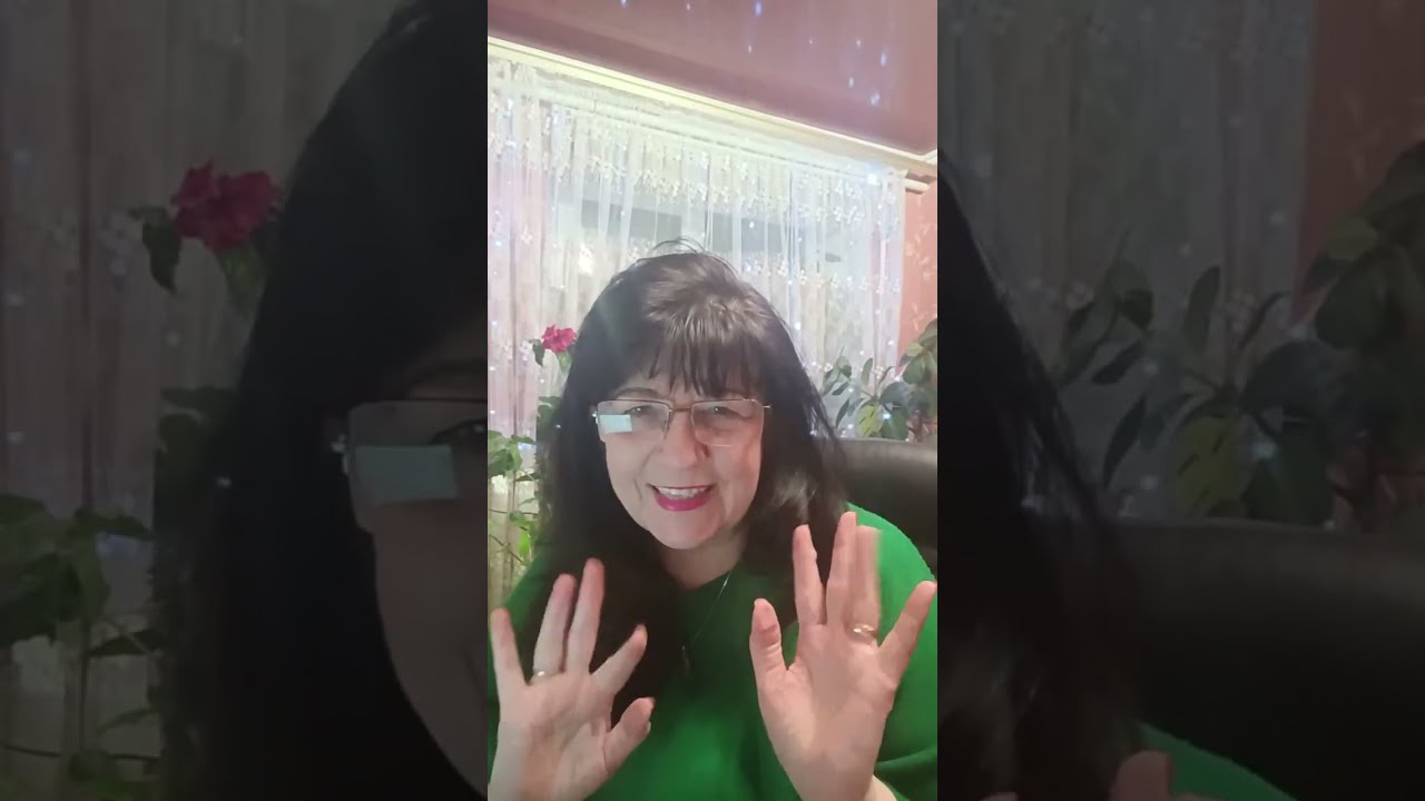 У каналі Квітка папороті. відбувається прямий ефір.