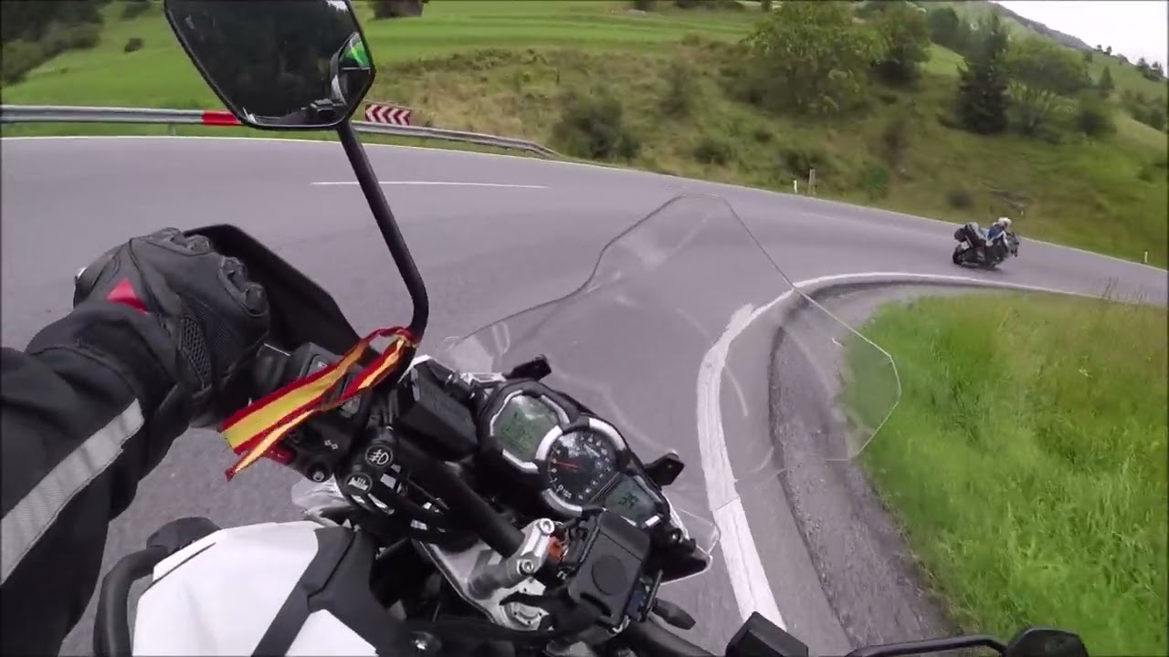 Passo di Resia en moto