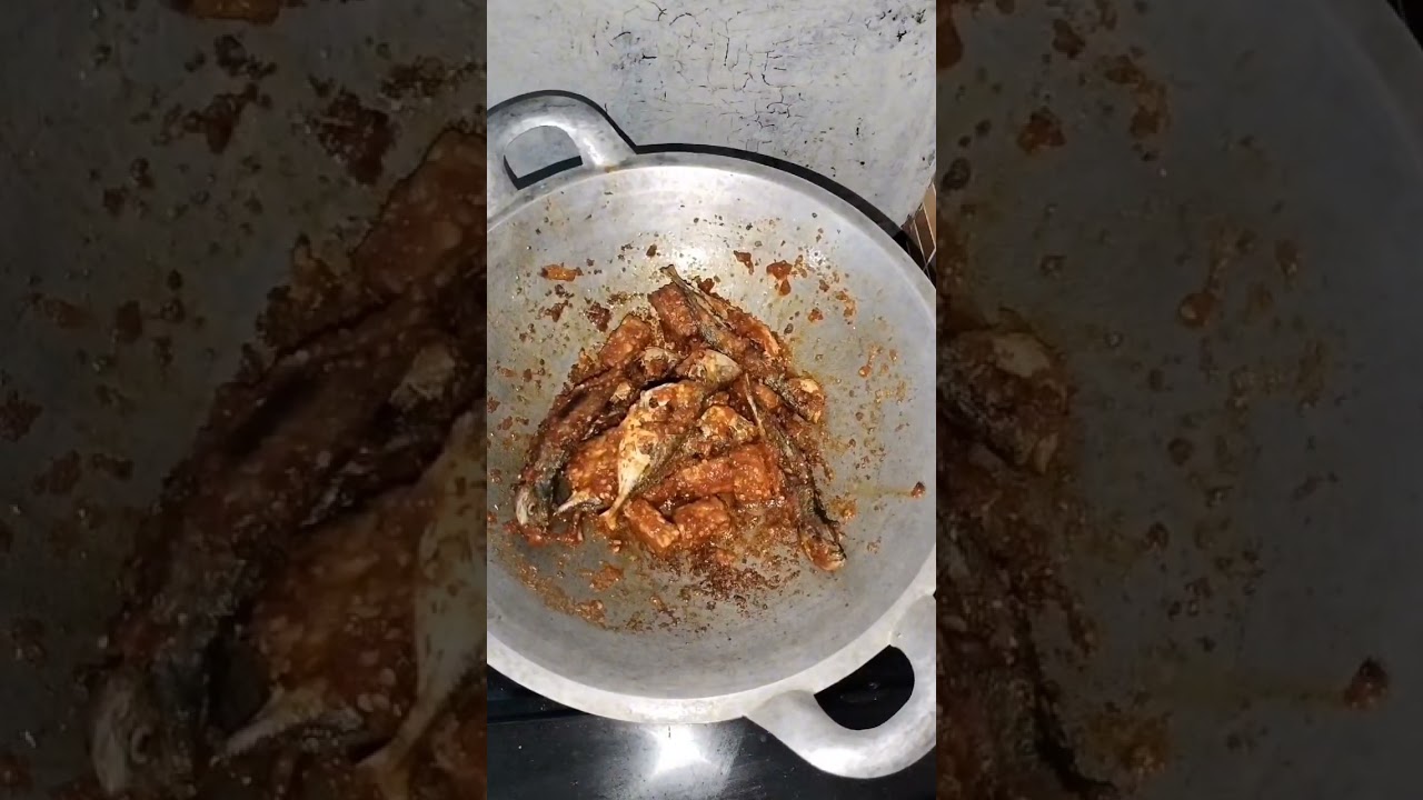 Buka puasa sendirian.