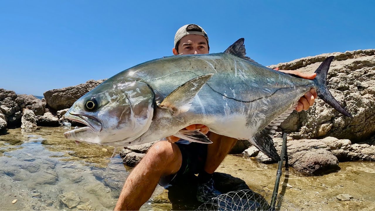 Pesca CHALLENGE / Pescare un pesce con 40 km/h di VENTO non &egrave; impossibile .