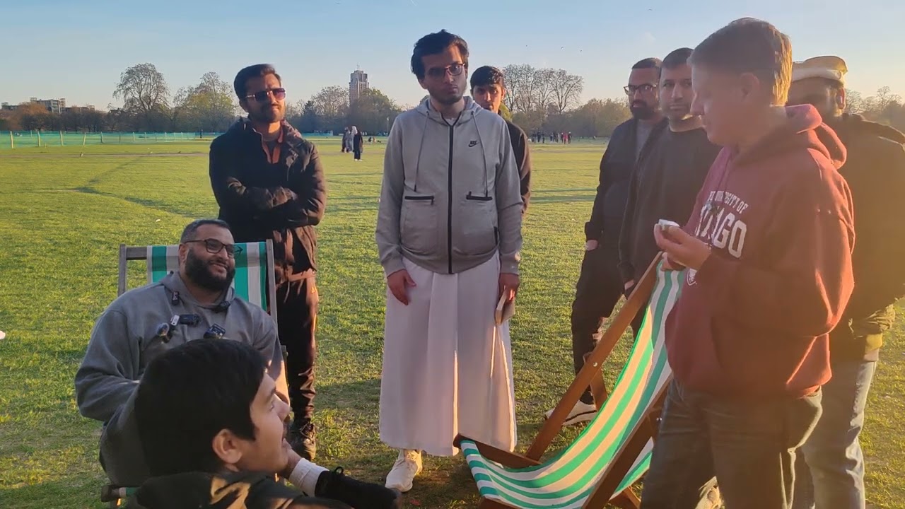 Jewish men from America came challenge br Muhammad hijab | speakers corner| @MohammedHijab