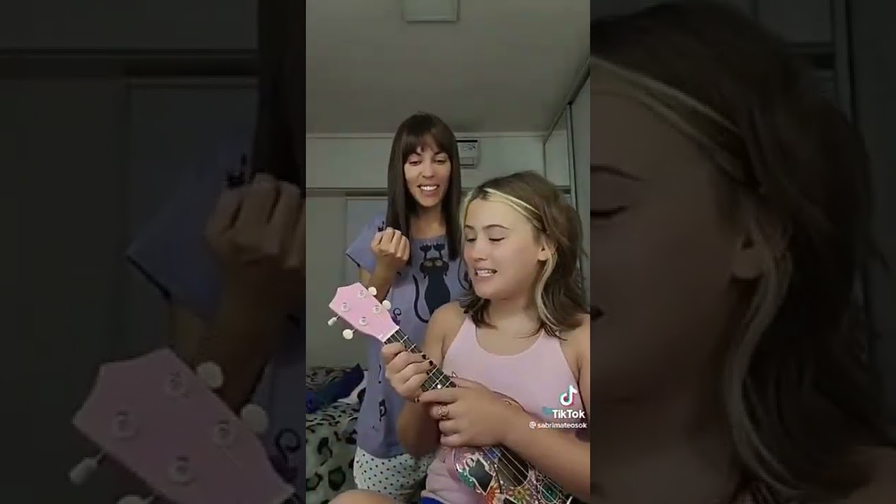 ma&ntilde;ana no hay clase ma&ntilde;ana no hay clases nanananananananananana 🤣😆😊😇