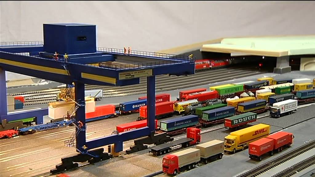 Containerkran 1:160 Eigenbau