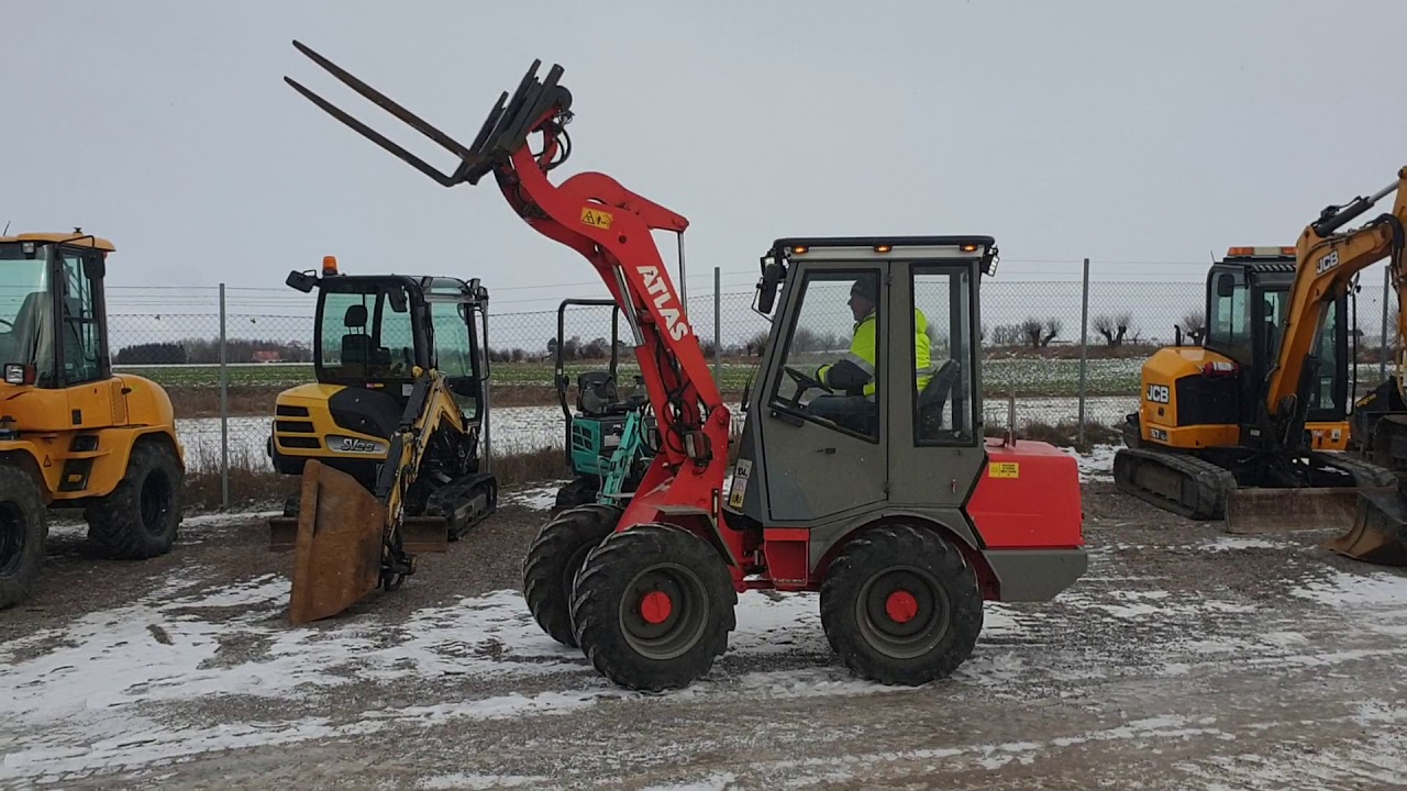 ATLAS AR35, &aring;rsmodell: 2004, timmar, ca: 2084, s/n: 101377.