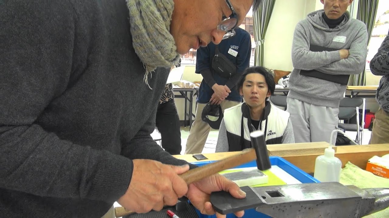 阿保棟梁の技・鉋の裏出しと裏押し