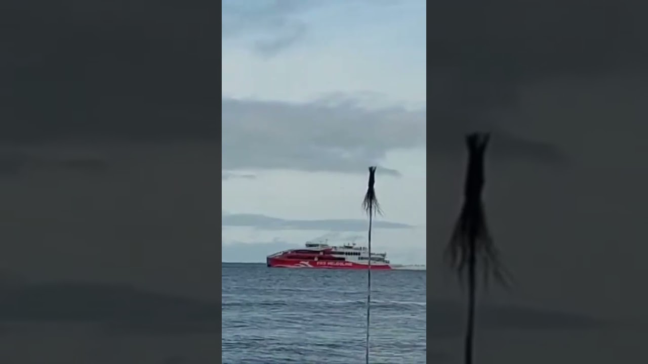 Halunder Jet f&auml;hrt auf die Nordsee raus Richtung Helgoland / KraftStoff tv 