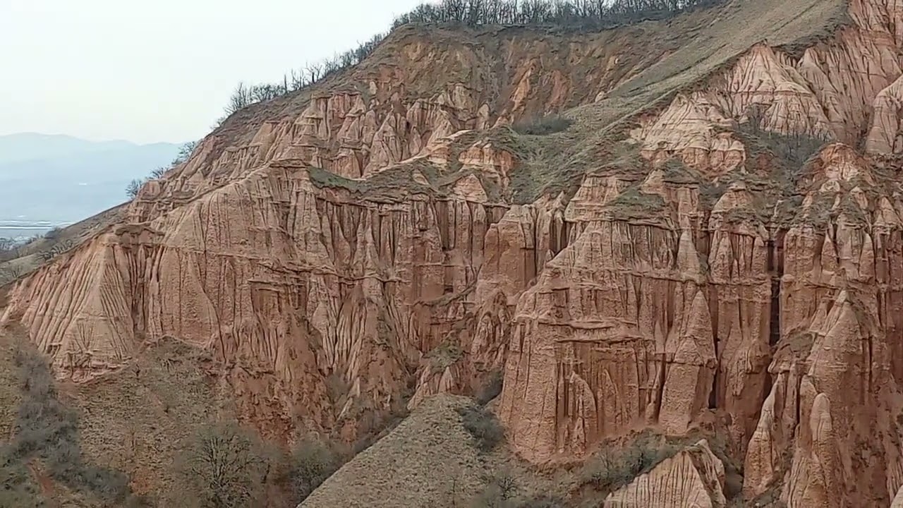 The Red Ravine, an extraordinarily beautiful place, Romania#Romania#nature#relaxing#traveller#travel