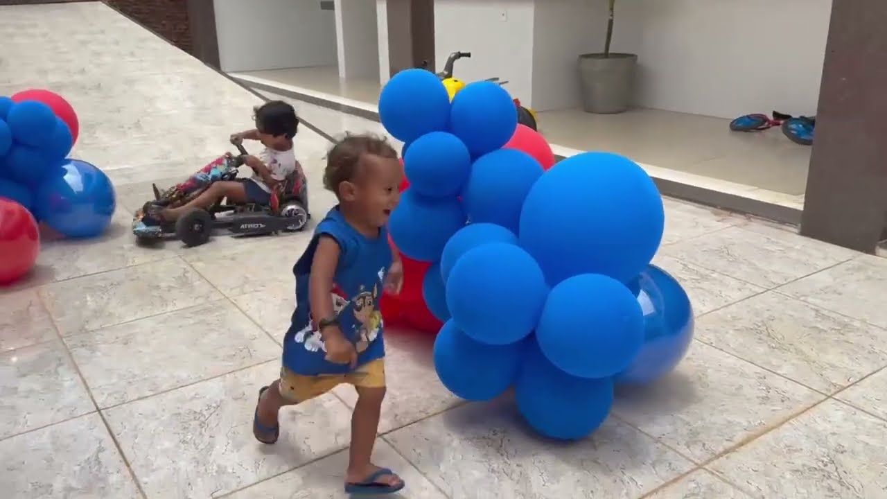 Toto Joe Explora o Kart Elétrico: Potência e Tecnologia! ⚡🏎️