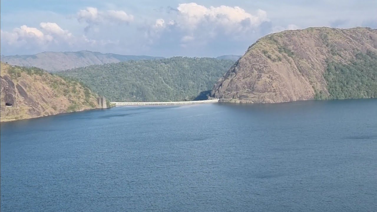 idukki dam top view#idukkidam#cheruthonidam#hillviewtop