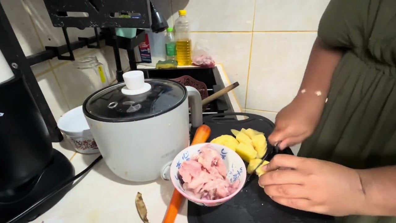 Memasak simpel dan cepat sebelum kerja (relaxing video + ASMR)