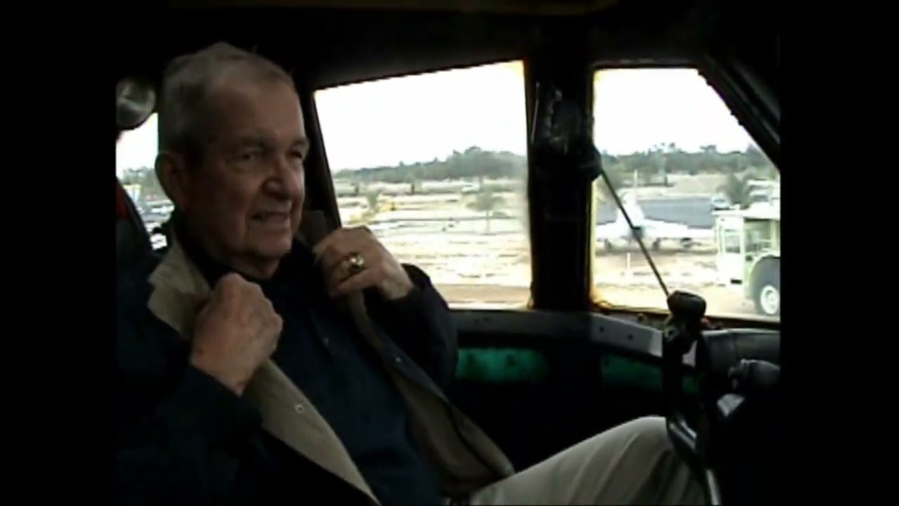 Tour of the B-52 D by Dick Heitman
