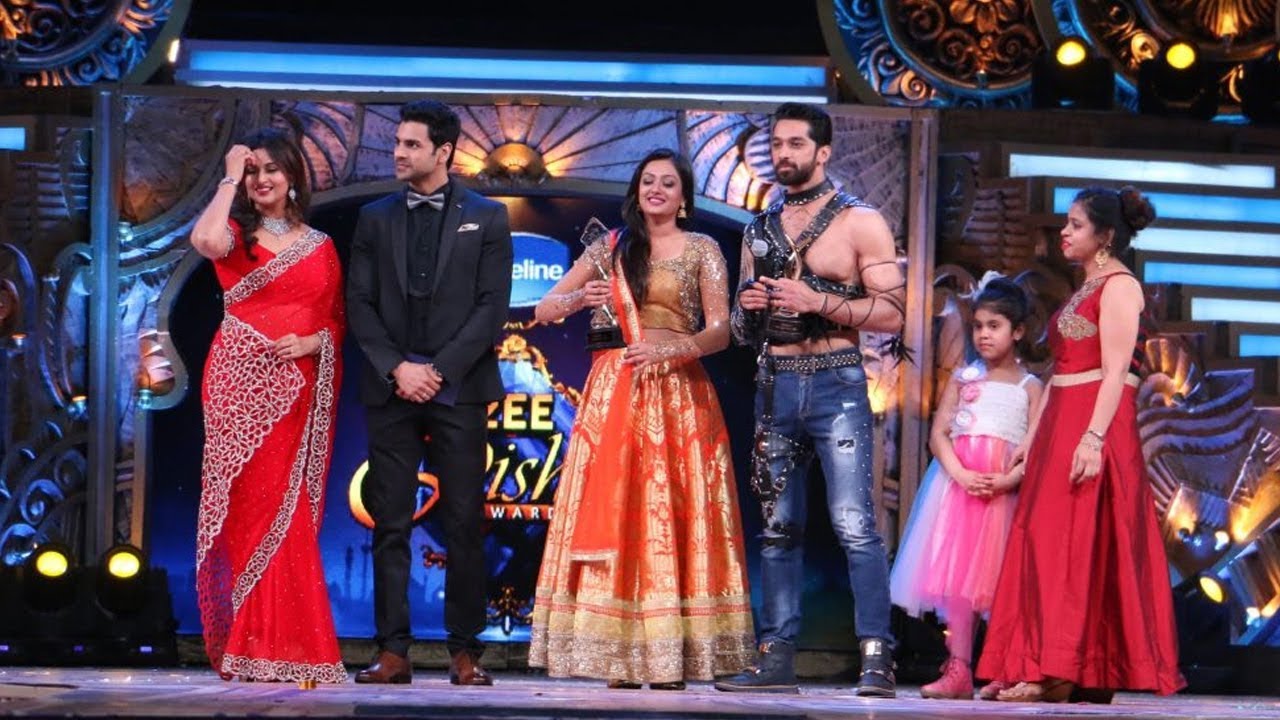 Zee Rishtey Awards 2017 !! RED CARPET - FULL VIDEO!!