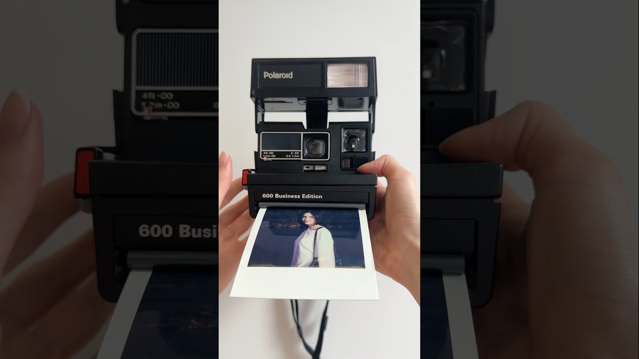 🎞 Polaroid 600 Business Edition #film #instantcamera #polaroid600
