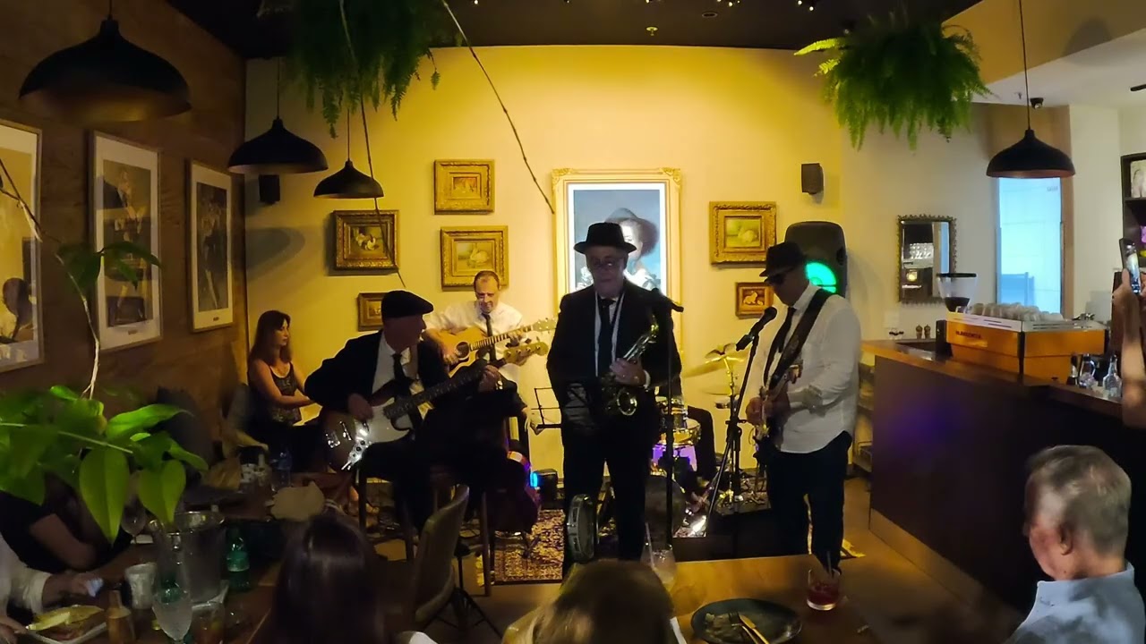 Autumn leaves, Banda Bossa Carioca #jazzmusic