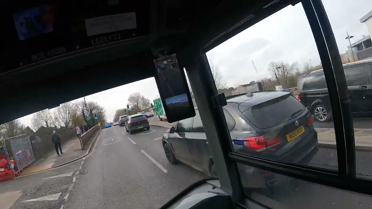 Harrow to Heathrow on the Superloop SL9