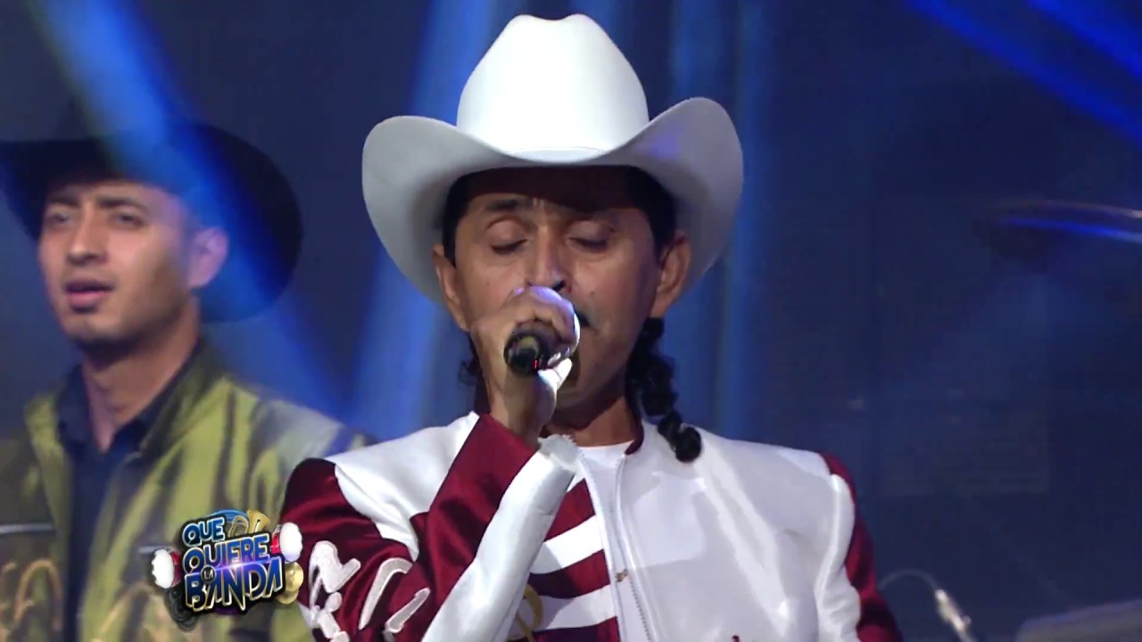 CHUY NAVARRO Y SU BANDA LA 4 X 4