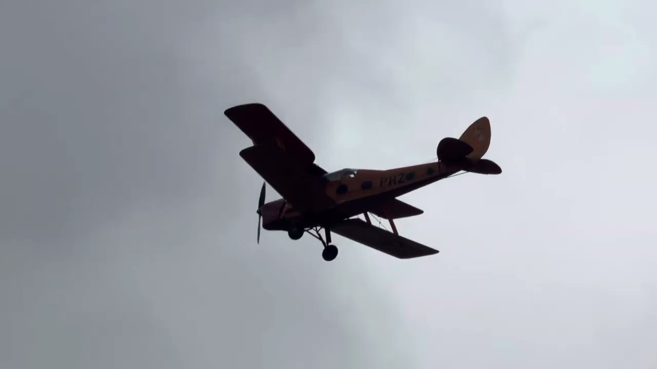 ZK-PHZ - Thruxton Jackaroo
