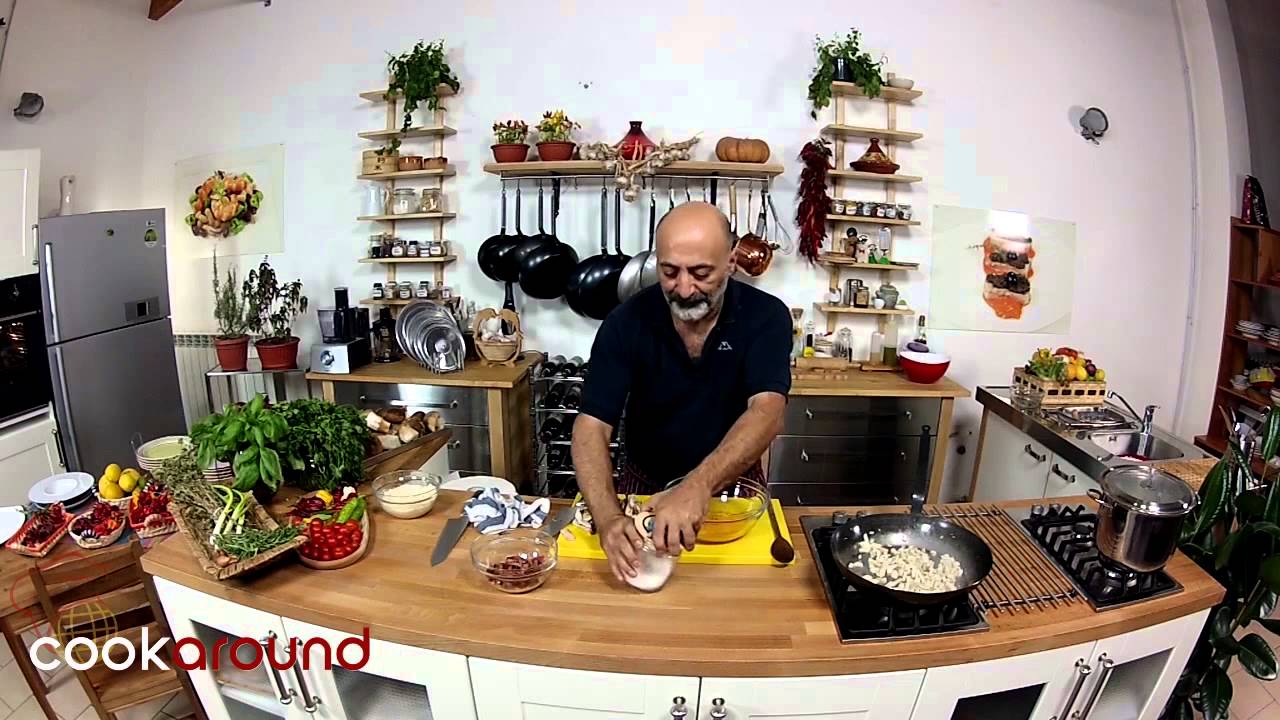 Sedani alla carbonara con porcini e speck