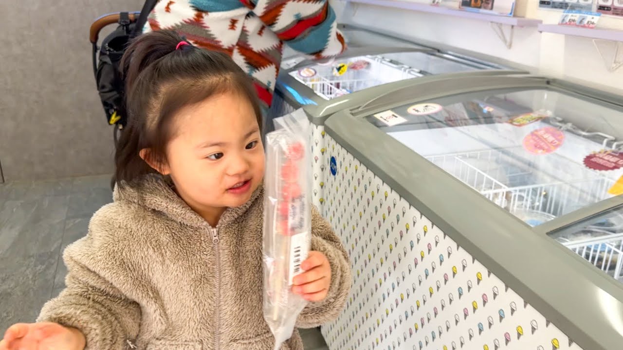 6000円分のアイス爆買いするうちの女子ふたり