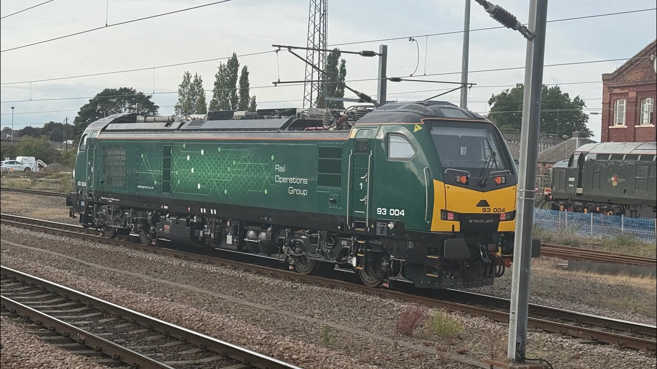 Trainspotting at Doncaster Station 19/9/2025