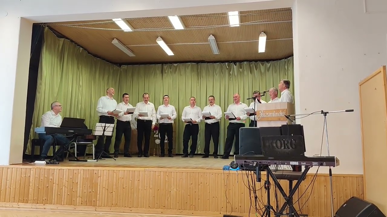 Férfikar a nőnapon / Men's choir on Women's Day